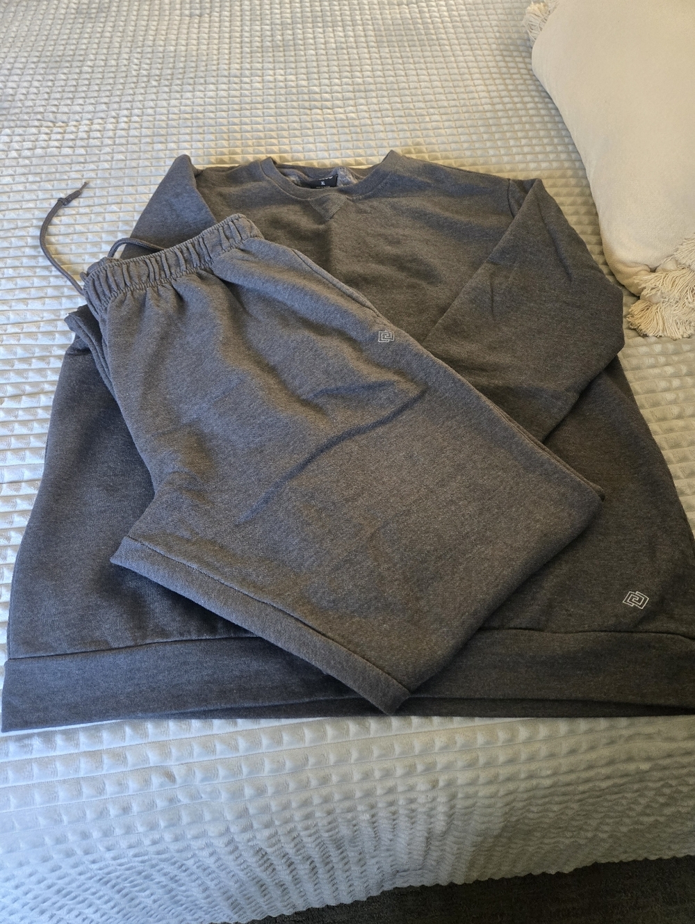 ZELOS Men's Two-Piece Sweatshirt and Jogger Set in Charcoal Gray